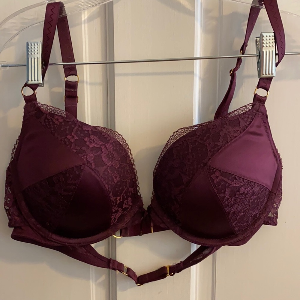Satin+lace Victoria’s Secret push up bra
